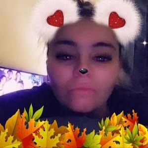 Meet your Posher, Becca